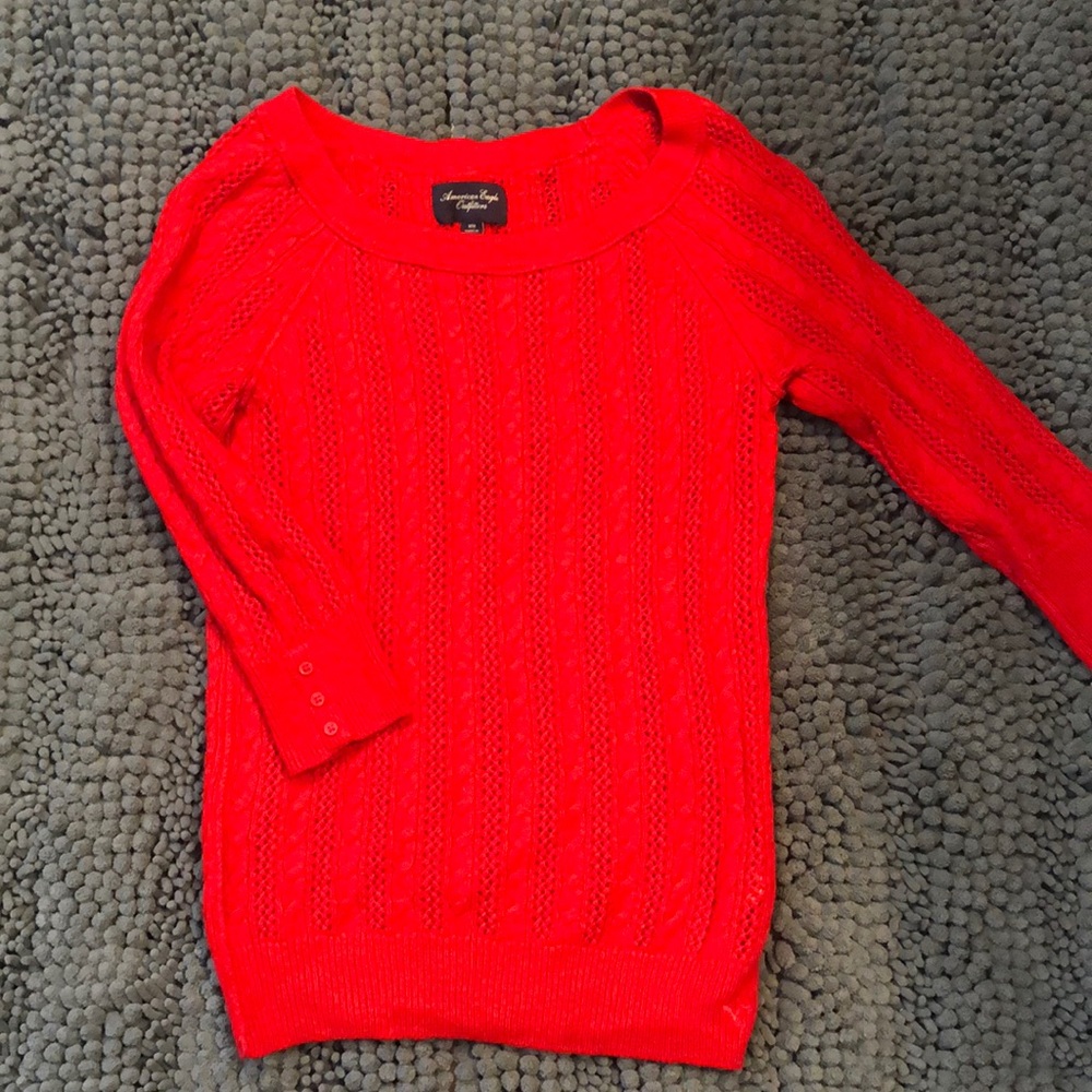 American Eagle women’s Sweater size medium.